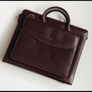 Samsonite Suitcase w Carrying Strap